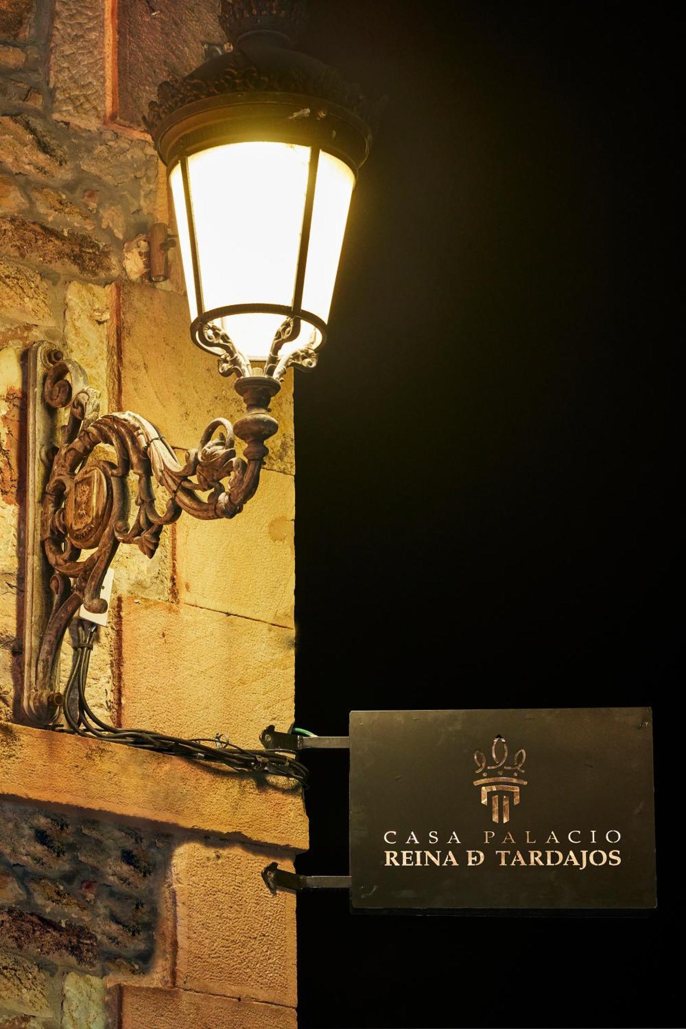 Casa Palacio Reina De Tardajos Hotel